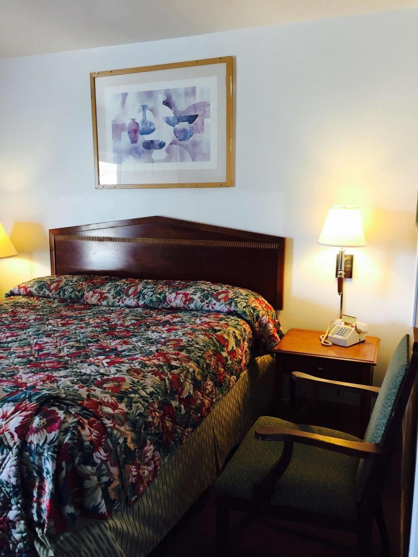 Maple Inn And Suites Los Banos Bagian luar foto